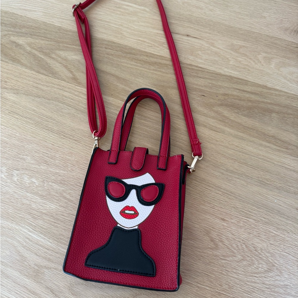 Crossbody Women's Bag with Artistic Face Design